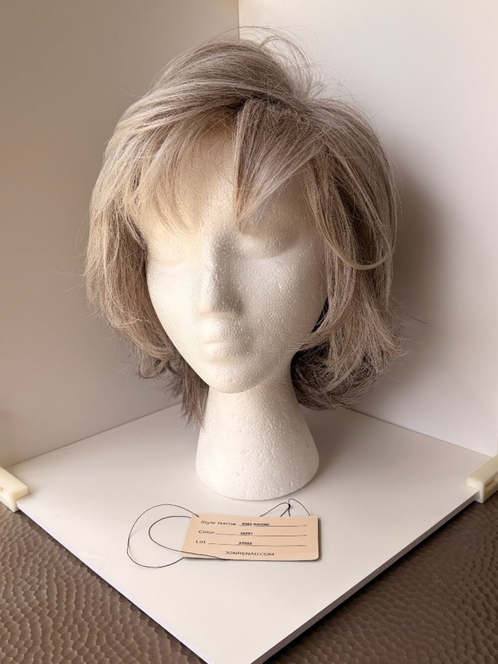 Jon Renau NAOMI in Oyster, LF, Mono, NWT Synthetic Wig